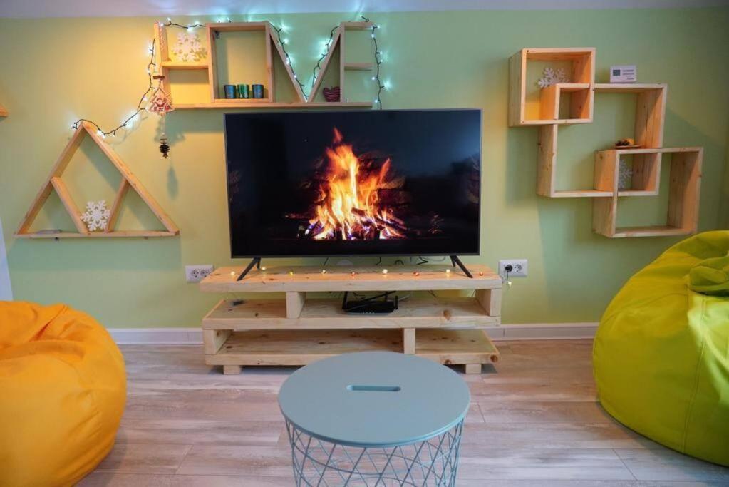 Cozy Attic Azuga Luaran gambar