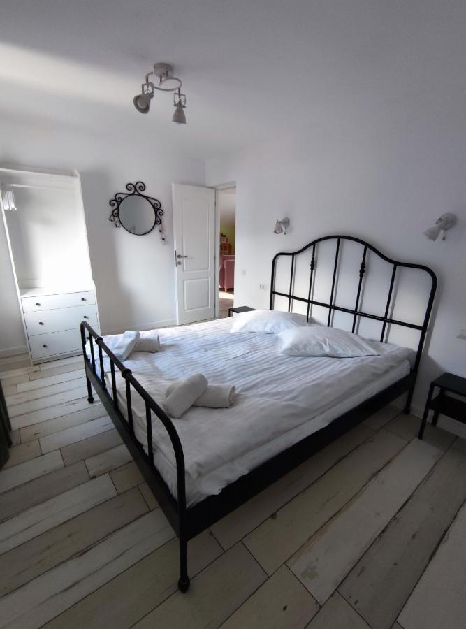 Cozy Attic Azuga Luaran gambar